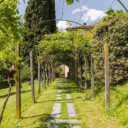 La Pergola شقة ميناجيو